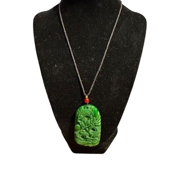 Green and Red dragon Pendant adjustable Necklace - Picture 2 of 6